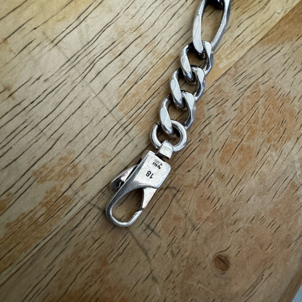 Gucci Bracelet - Picture 5 of 5